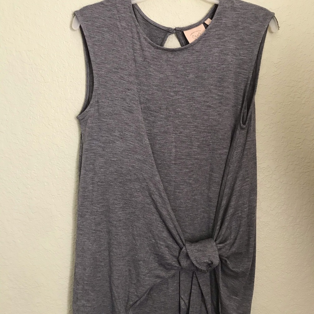 Sleeveless front knot tie shirt by Anthropology